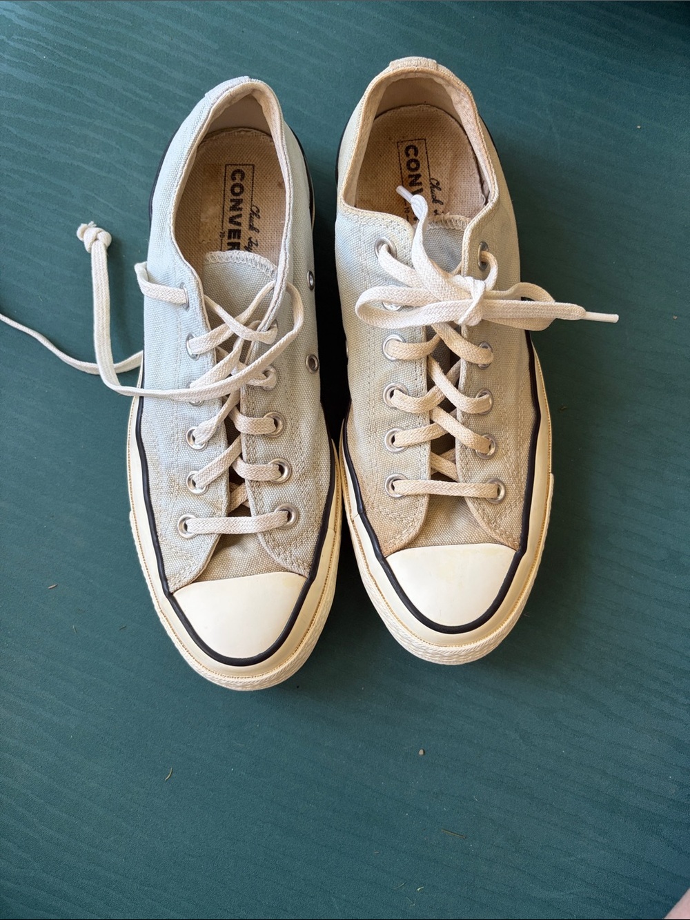 Converse Low Tops